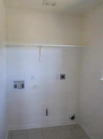 728 Abbeyglen Castle Dr — Photo 16