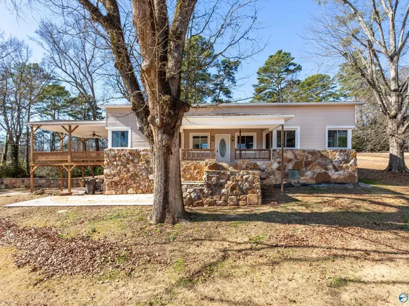 2506 Hillcrest Dr, Gadsden, AL 35904