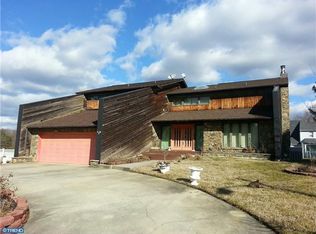 110 Yardley Rd, Deptford, NJ 08096