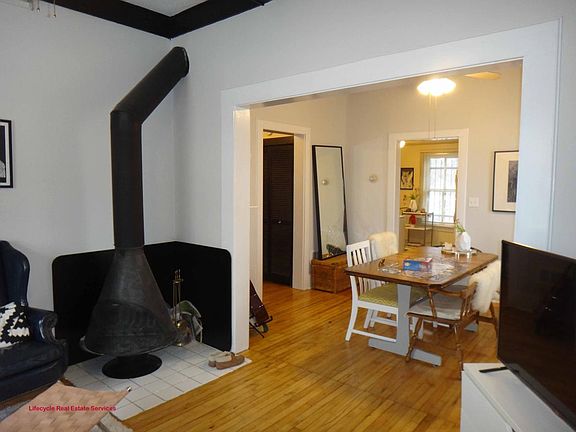 4th image of 2630 44th St W