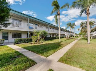 5217 81st St N APT 4, Saint Petersburg, FL 33709