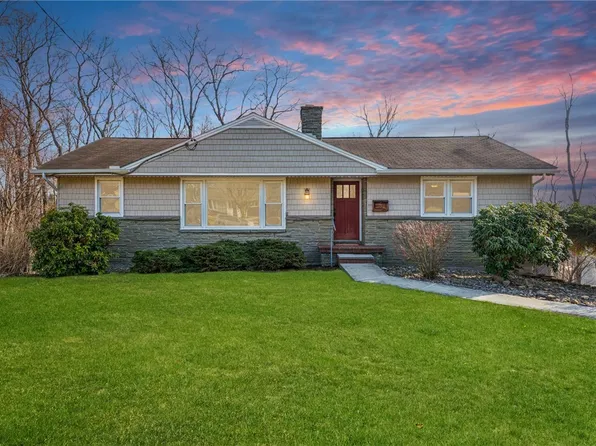 3 Ames Ct, Johnstown, PA 15905