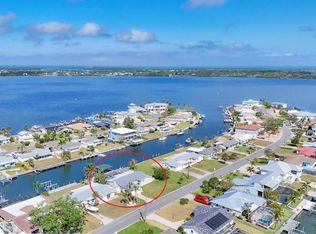 4911 Commonwealth Rd, Palmetto, FL 34221