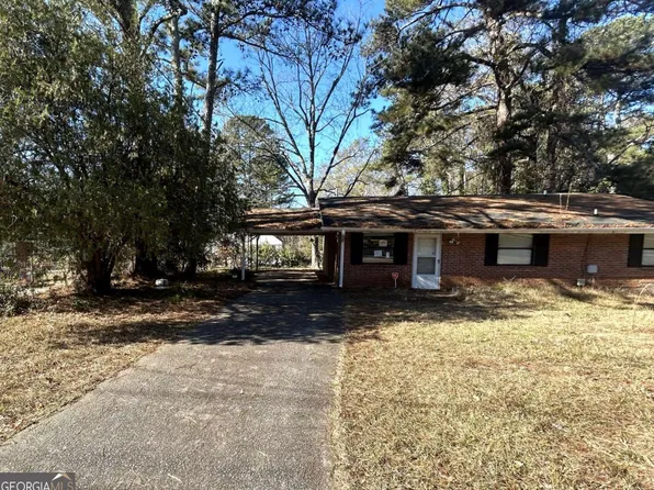 2181 Delowe Dr, East Pt, GA 30344