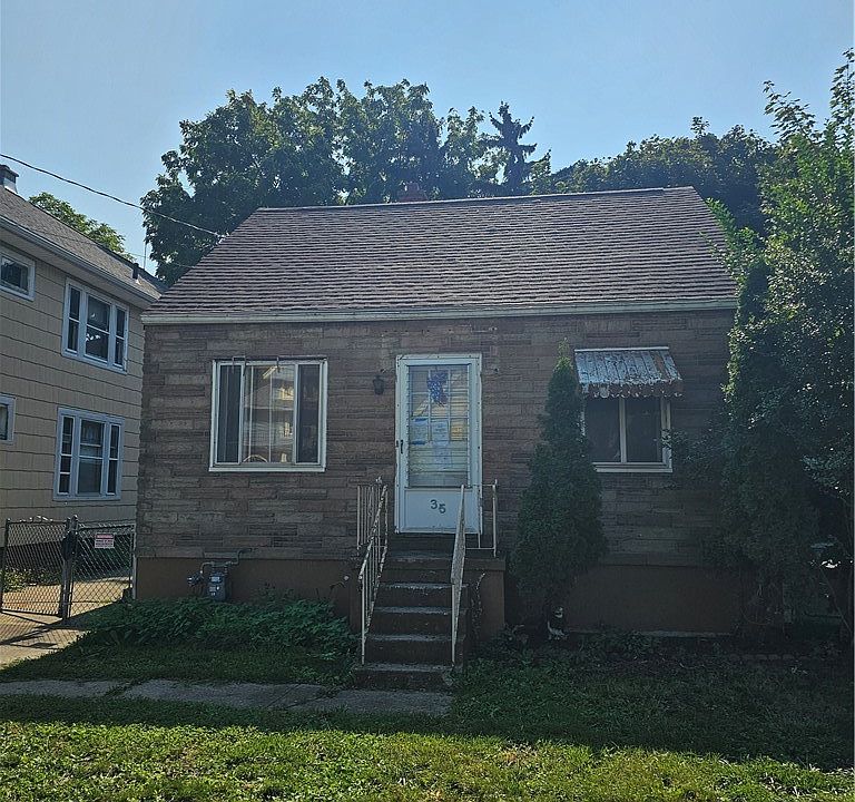 1st image of 35 Paul Pl