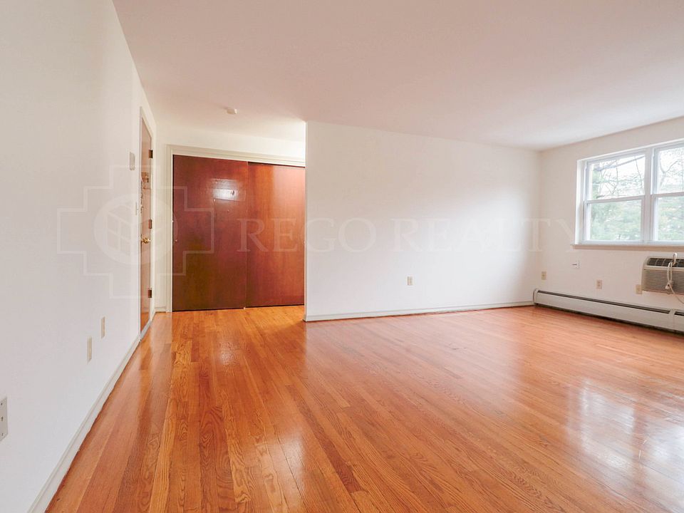 1st image of 10 Lincoln St APT C8