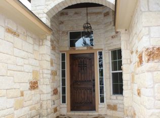 15 Honeysuckle Ln, Wimberley, TX 78676