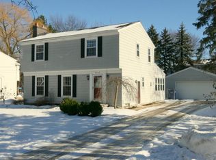 2240 Ridgewood Ave SE, Grand Rapids, MI 49546