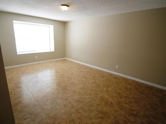 2nd image of 7201 W Meadowbrook Ave