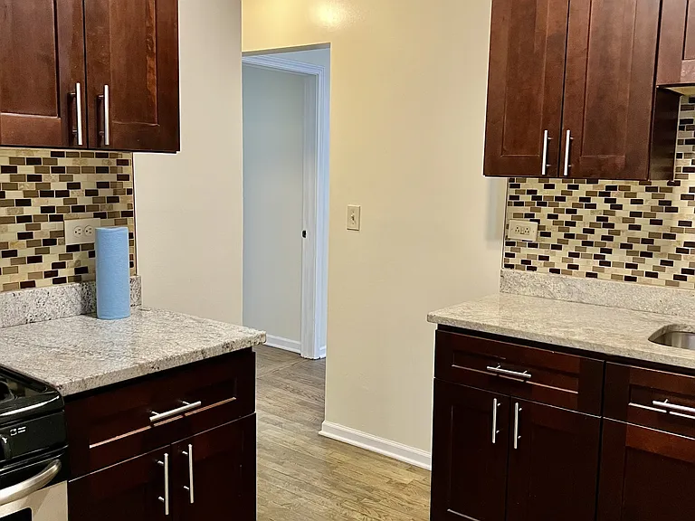 3410 W Carmen Ave #3 — Photo 4