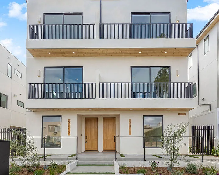 5317 Ben Ave — Photo 1