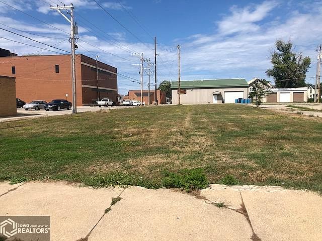 1st image of 108 N Center St