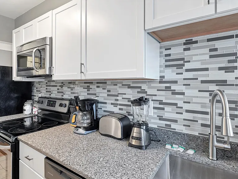 4135 Shaw Blvd #2E — Photo 2