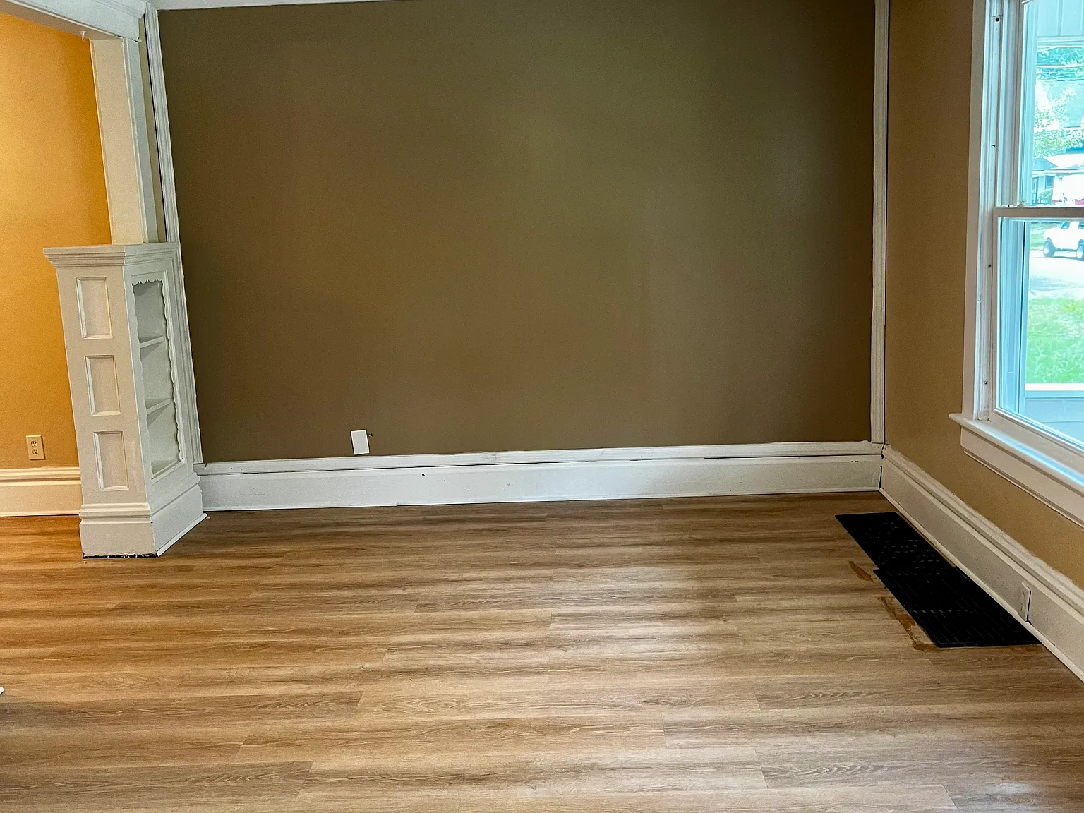 4 bed, 1298 sqft, $1,200 — Photo 3