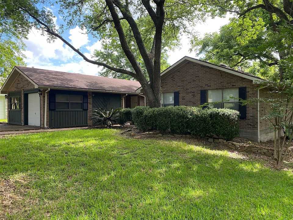 1st image of 461 Imperial Cir