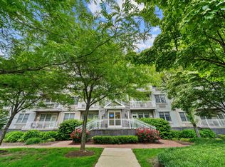 4 Constellation Pl APT 301, Jersey City, NJ