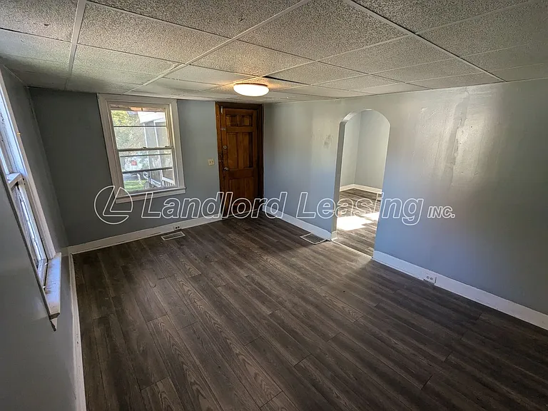 352 Broadway St — Photo 4