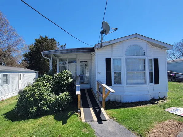 134 E Street, Groton, CT 06340