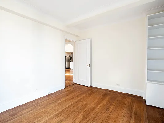 Rented by City Connections Realty | media 11