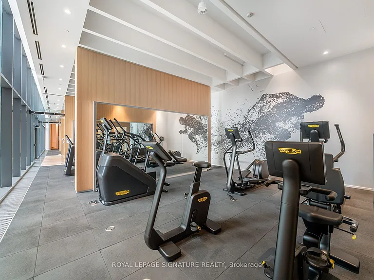 5 Soudan Ave #1010 — Photo 16