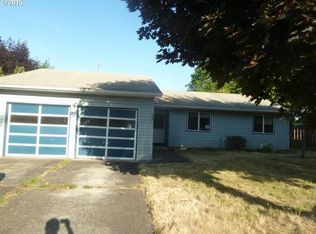 395 S 20th Ave, Cornelius, OR 97113