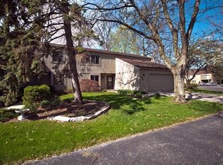 650 Vistula Ter E, Mishawaka, IN 46544