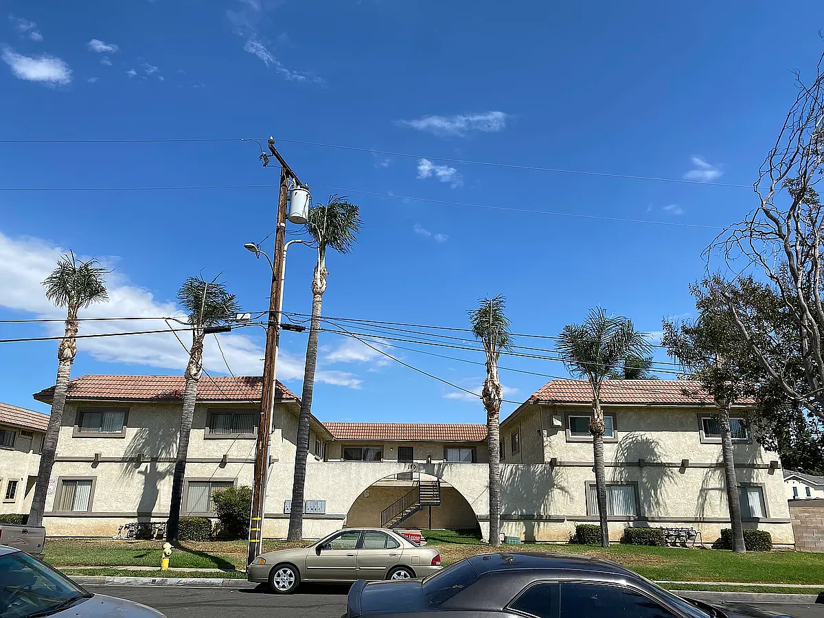 2 bed, $2,150 — Photo 1