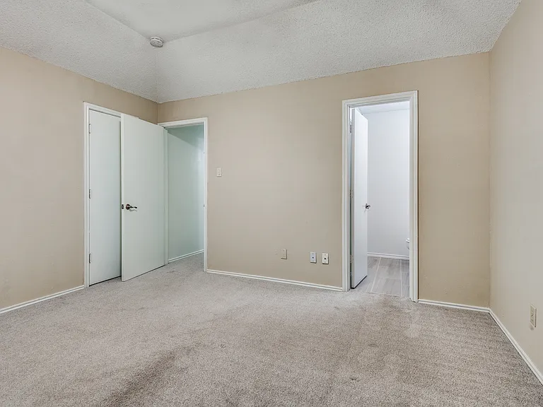 2617 Isbella Dr — Photo 20