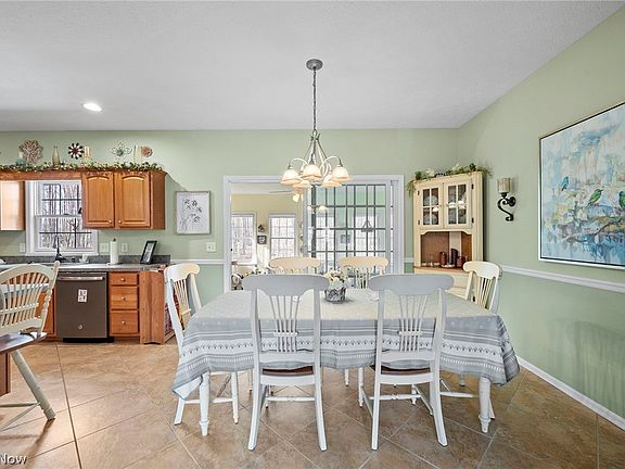 5th image of 3992 Hilltop Dr #24