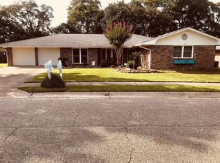 554 Mockingbird Dr, Long Beach, MS 39560