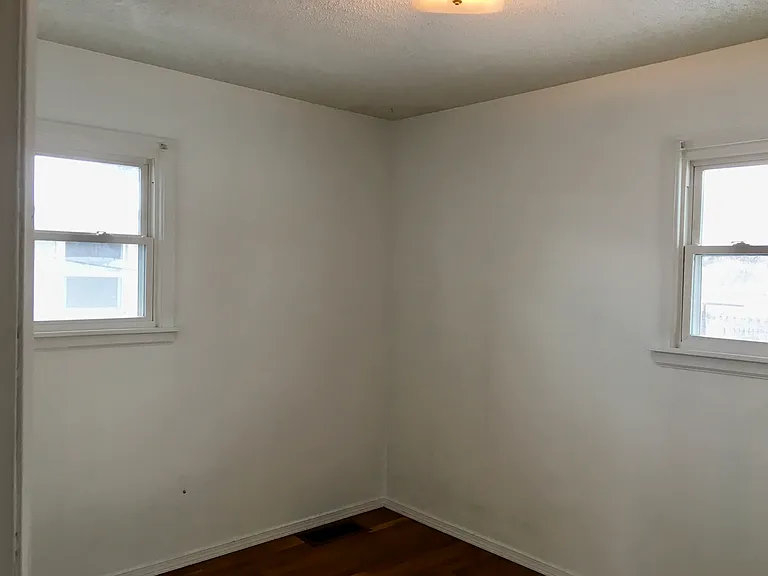 5617 N Elgin St — Photo 14