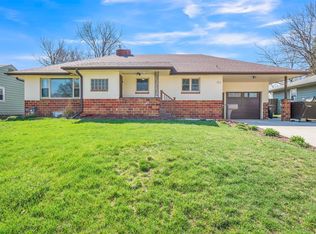 215 N 14th St, Estherville, IA 51334