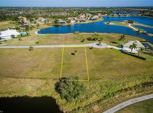 18018 Sandtrap Dr, Naples, FL 34114