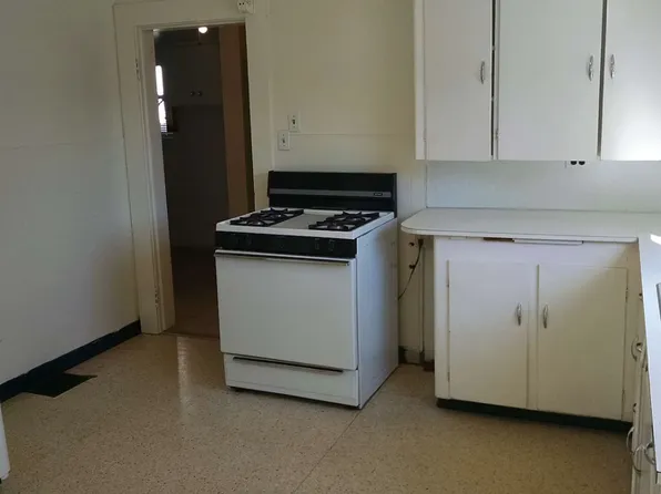 617 North State Street Apartments - Schedule a Tour Today!, 617 N State St APT 5, Bellingham, WA 98225