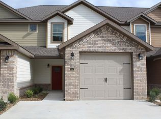 194 Old Farmington Rd, Farmington, AR 72730