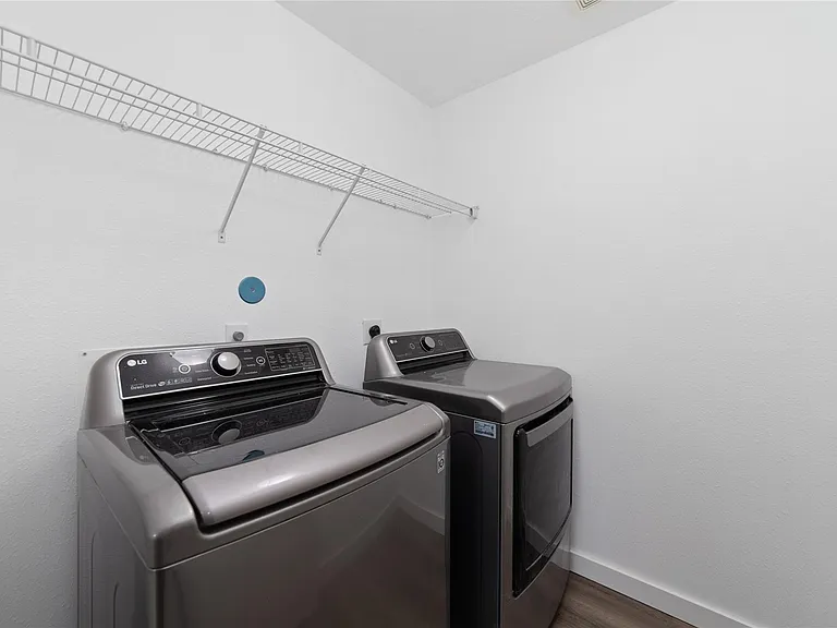 7042 Durango Creek Ln — Photo 17