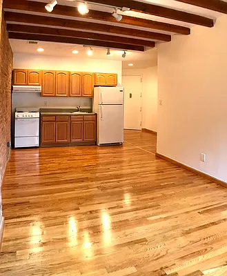 Rented by Southfacing Realty, LLC | media 8