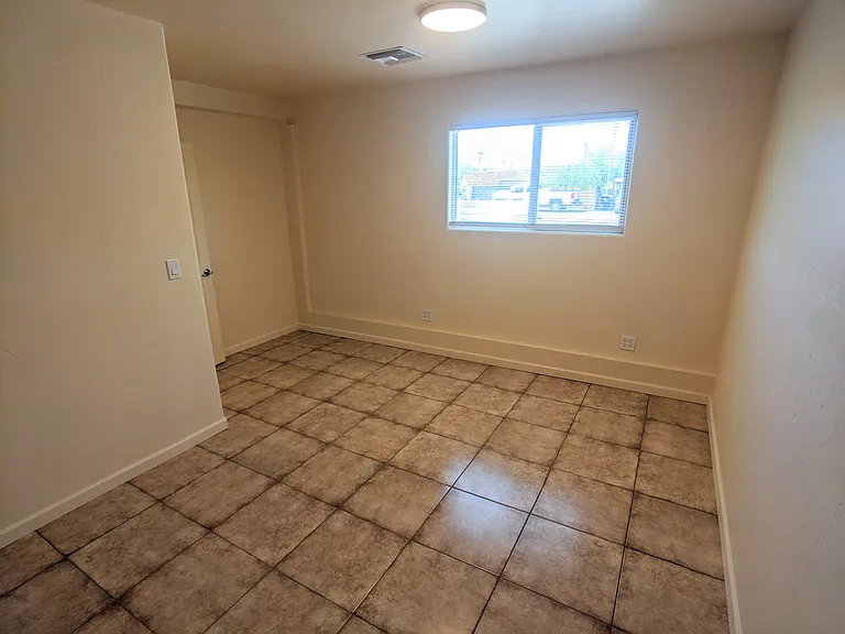 1343 W Alameda St — Photo 14