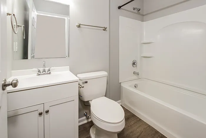 1004 Golfview Dr — Photo 10