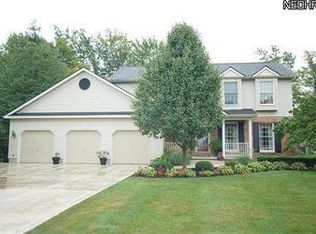 120 Beechwood Dr, Cortland, OH