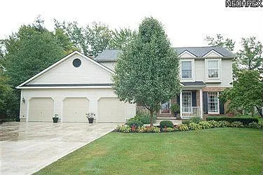 120 Beechwood Dr photo 1