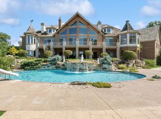 25164 W Sunset Ln, Lake Villa, IL 60046