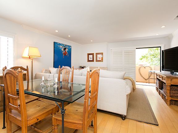 4th image of 11816 Gorham Ave APT 211
