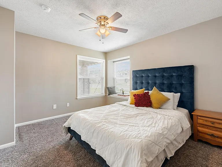 2907 Broadmoor Dr — Photo 37