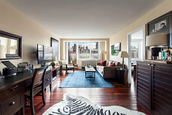 Sold by Town Residential | media 9