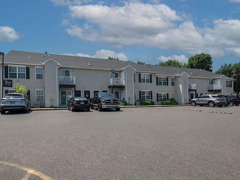 Sofia South Plainfield — Photo 33