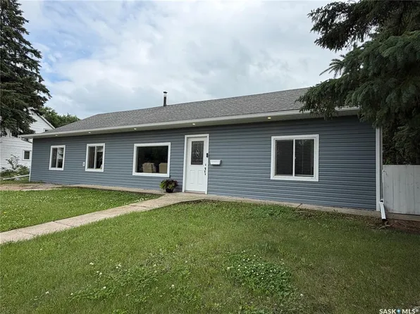314 Main STREET E, Langham, SK S0K 2L0