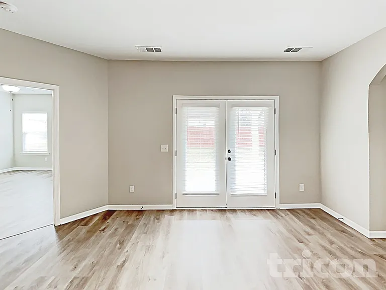 820 Mesa Verde Pl — Photo 2