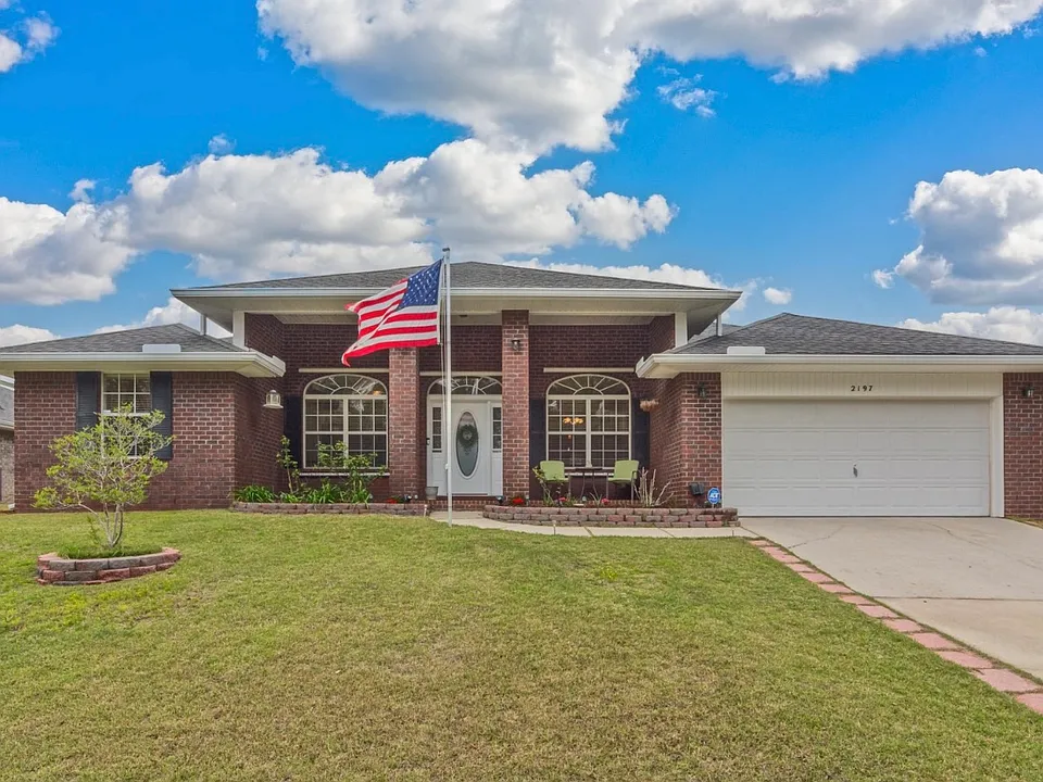 2197 Hagood Loop