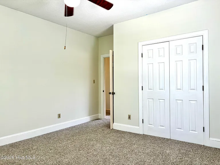 3549 N Main St — Photo 14